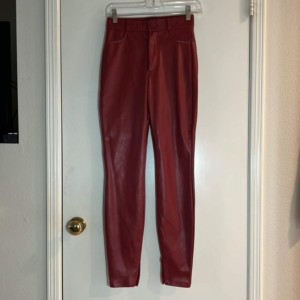 Zara women’s faux leather pants NWOT